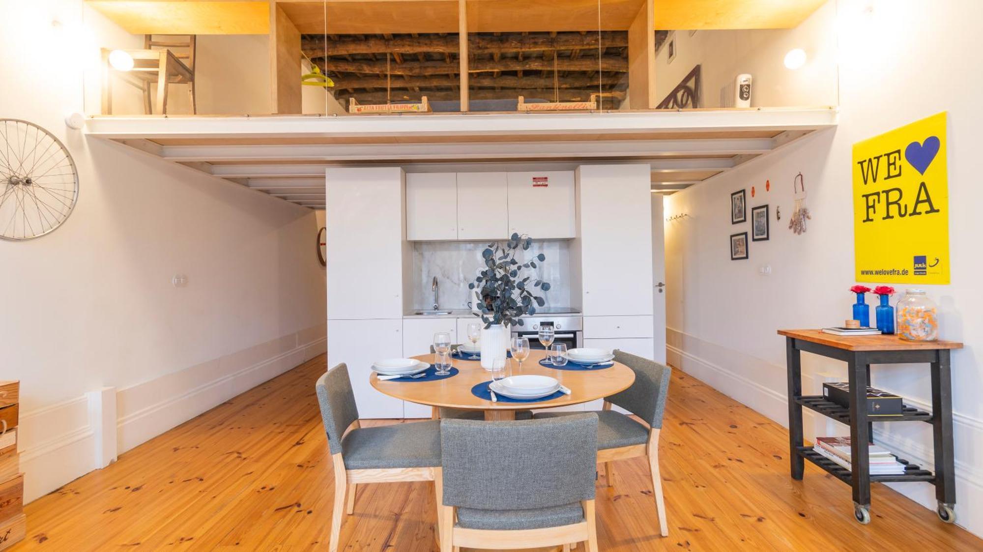 Eccentric Mouzinho Mezzanine By Lovelystay Porto Exterior foto